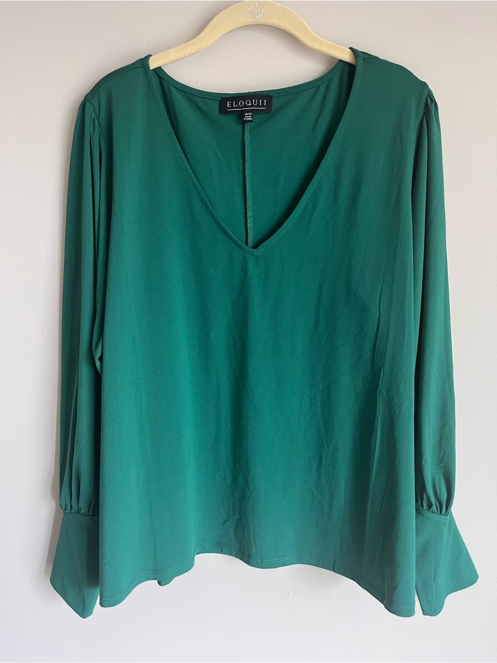 Eloquii Women's Vneck Long Sleeve Blouse Jewel Tone Green Emerald Size 18/20